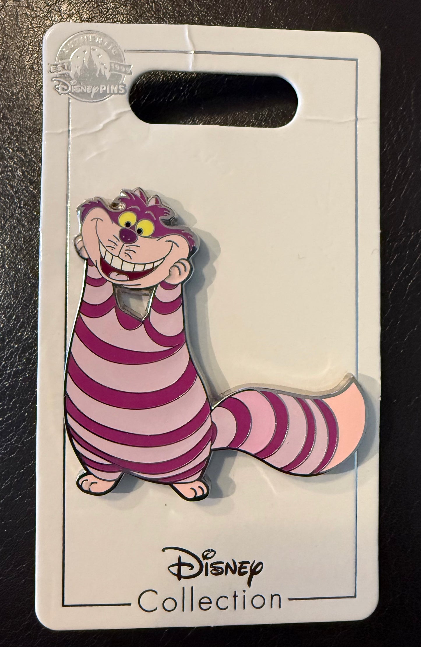 Cheshire Holding Head