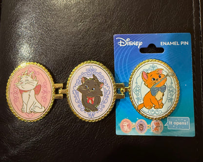 Aristocats Kittens Hinged B3