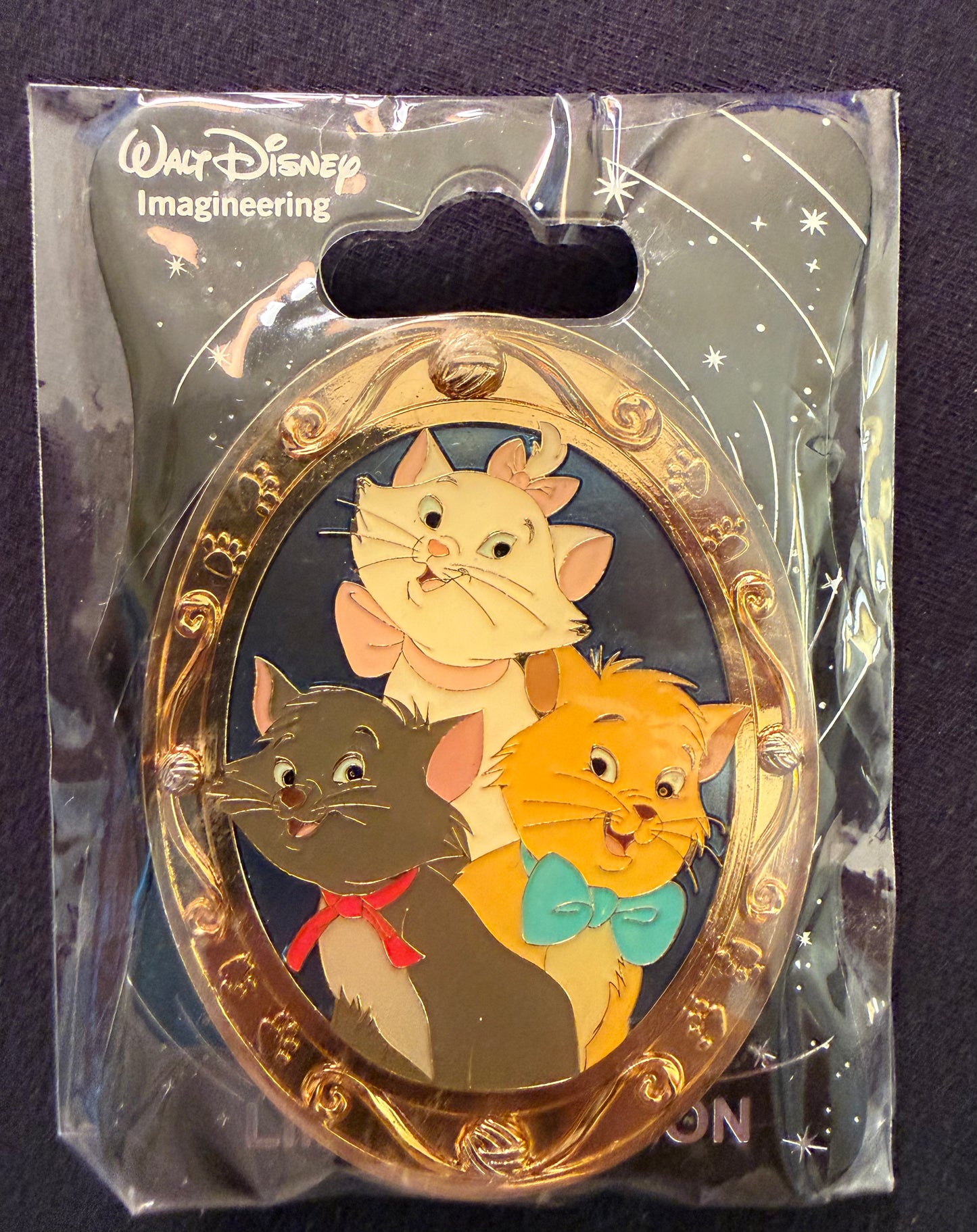 Marie, Berlioz, and Toulouse Gold Frame Cat Portrait B1