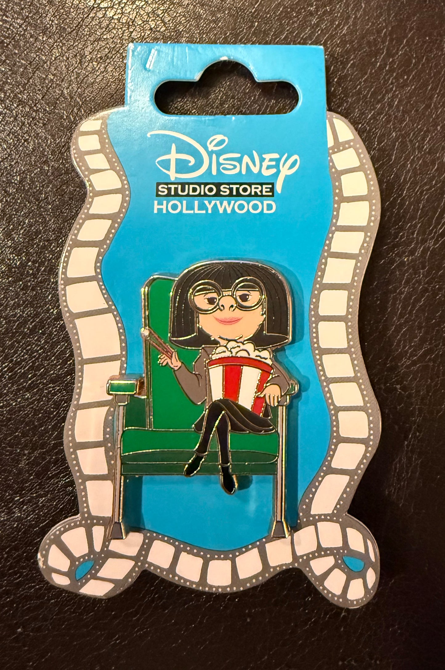 Edna Mode Movie Theater Popcorn Chair B6