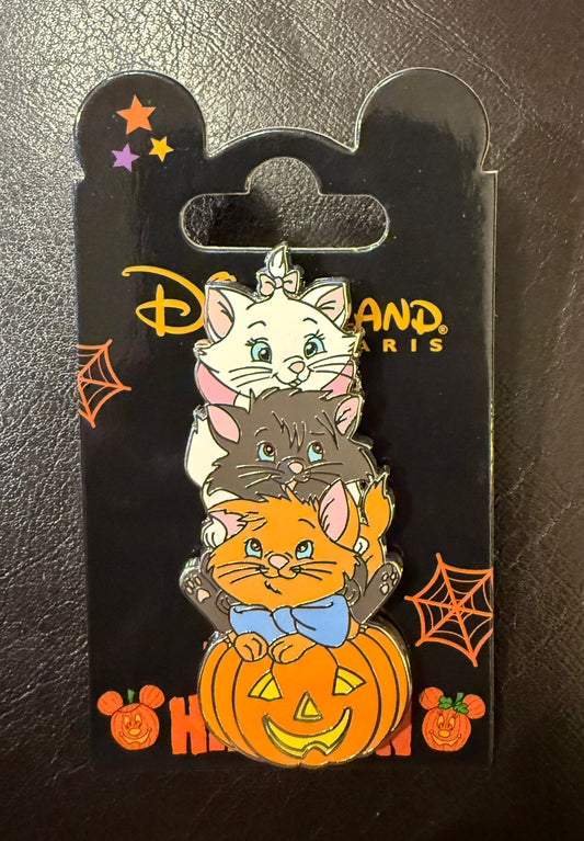 Marie, Berlioz and Toulouse Aristocats Halloween Pumpkin B4