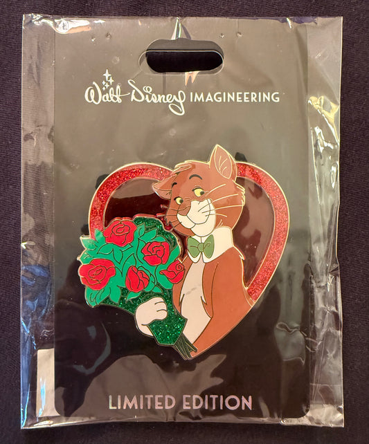 Thomas O’Malley Boquet of Roses Valentine’s Day Heart B1