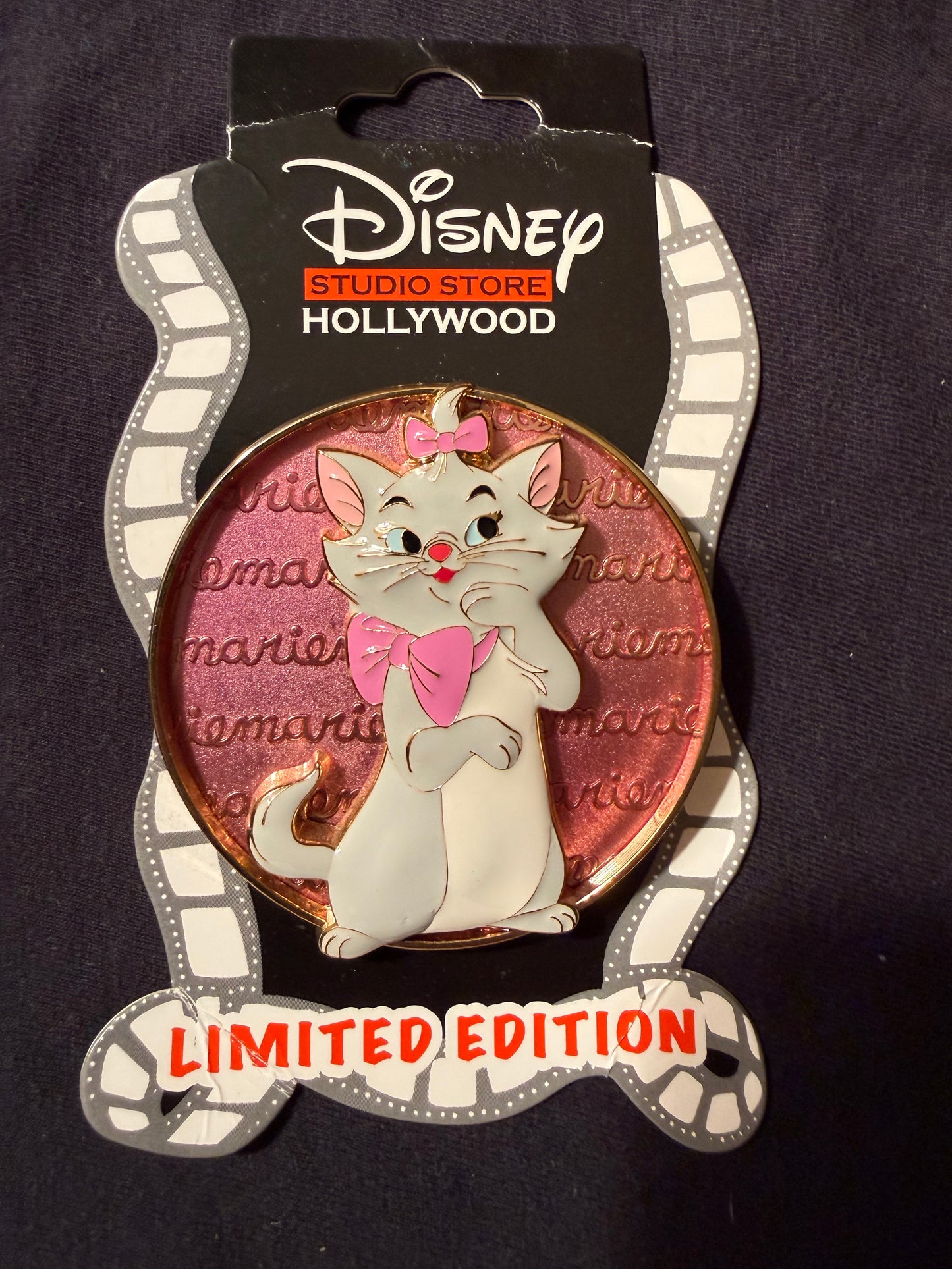 Marie Cursive Cutie B1 (missing pin post, see description)