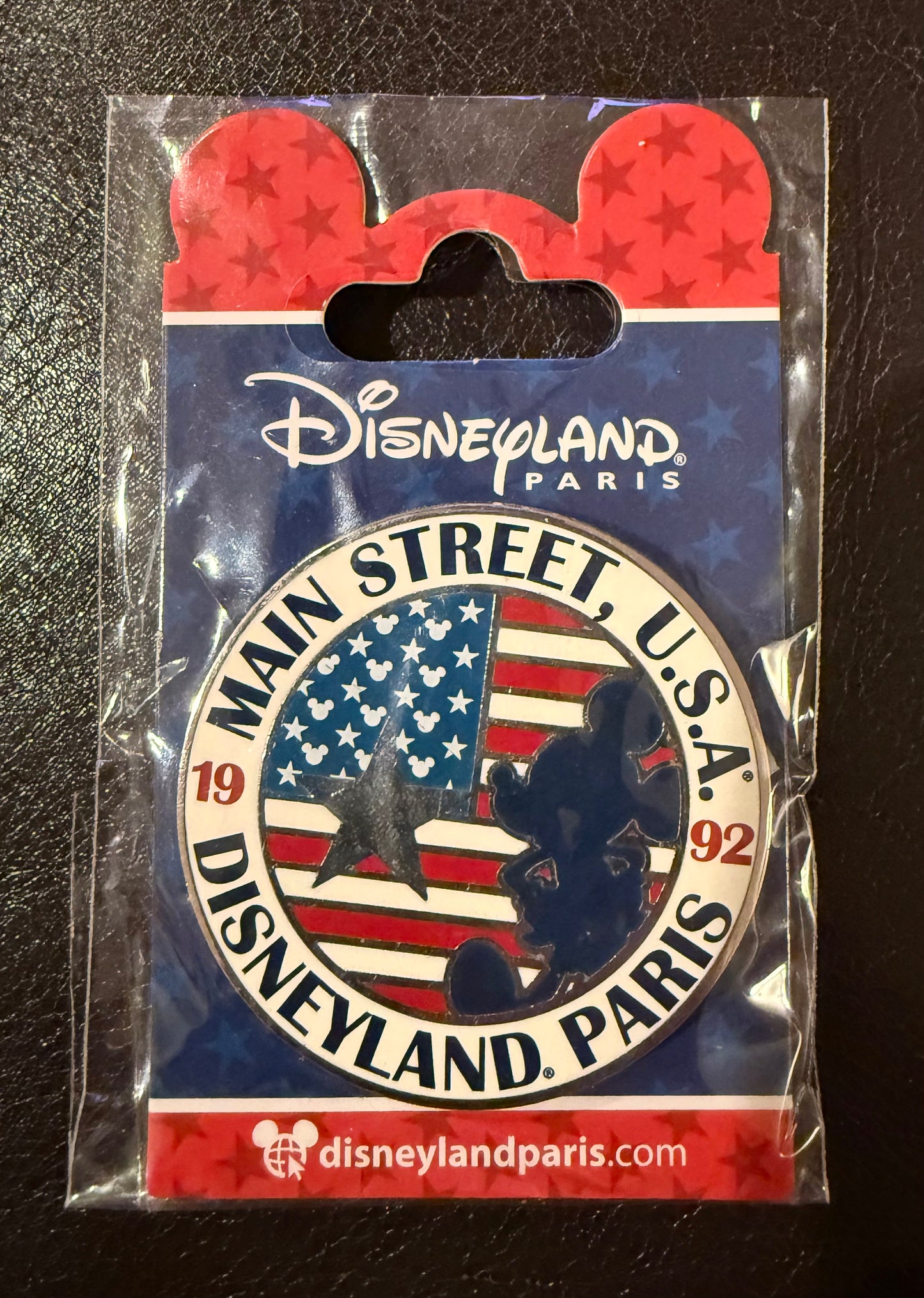 Main Street USA Mickey Mouse American Flag B10